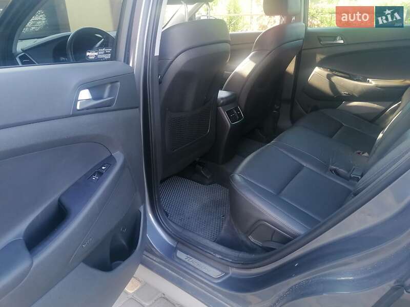 Позашляховик / Кросовер Hyundai Tucson 2017 в Дніпрі фото 10 Позашляховик / Кросовер Hyundai Tucson 2017 в Дніпрі