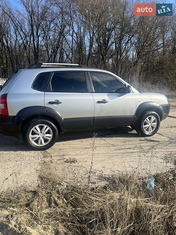 Внедорожник / Кроссовер Hyundai Tucson 2011 в Киеве