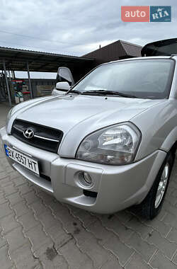 Внедорожник / Кроссовер Hyundai Tucson 2006 в 