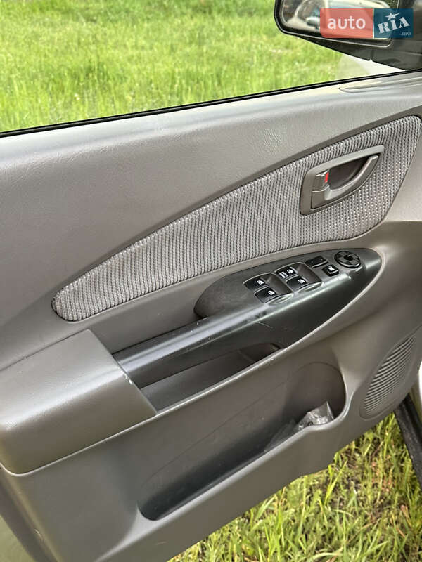 Внедорожник / Кроссовер Hyundai Tucson 2008 в Чернигове