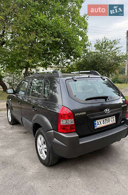 Позашляховик / Кросовер Hyundai Tucson 2010 в 