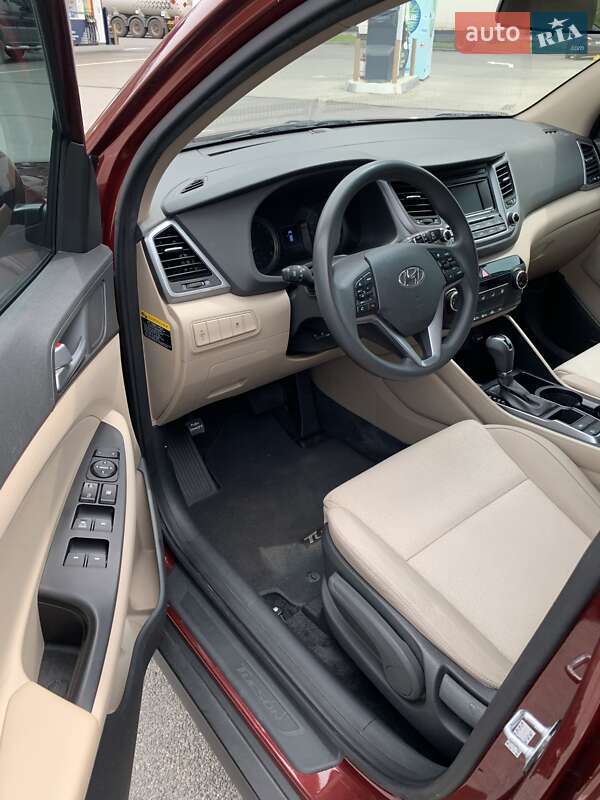 Внедорожник / Кроссовер Hyundai Tucson 2015 в Днепре