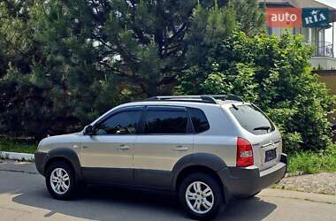 Внедорожник / Кроссовер Hyundai Tucson 2007 в 