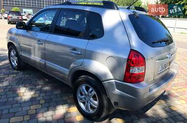 Внедорожник / Кроссовер Hyundai Tucson 2007 в 