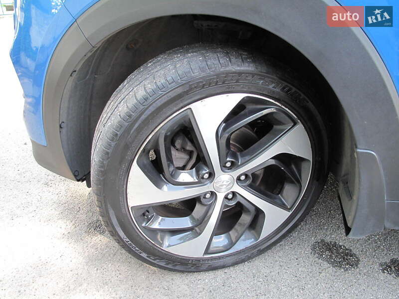 Внедорожник / Кроссовер Hyundai Tucson 2017 в Киеве