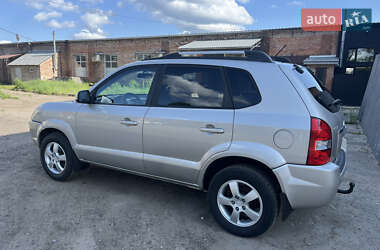 Внедорожник / Кроссовер Hyundai Tucson 2007 в 