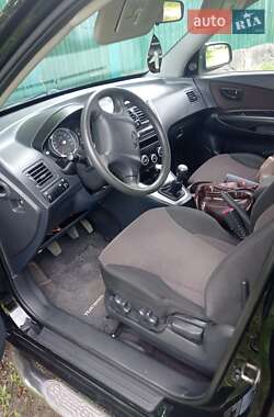 Внедорожник / Кроссовер Hyundai Tucson 2007 в 