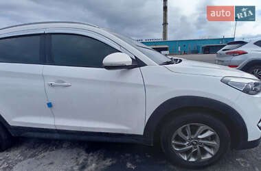 Внедорожник / Кроссовер Hyundai Tucson 2017 в 