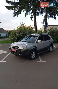 Внедорожник / Кроссовер Hyundai Tucson 2007 в 