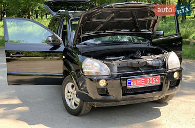 Внедорожник / Кроссовер Hyundai Tucson 2006 в 