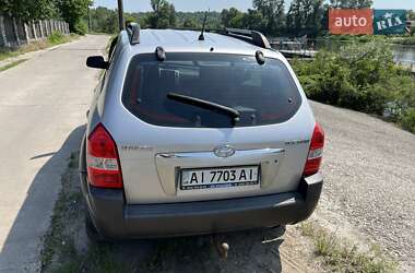 Внедорожник / Кроссовер Hyundai Tucson 2006 в 