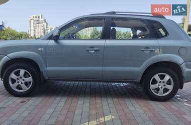 Внедорожник / Кроссовер Hyundai Tucson 2005 в 