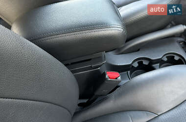 Внедорожник / Кроссовер Hyundai Tucson 2008 в 