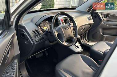 Внедорожник / Кроссовер Hyundai Tucson 2008 в 