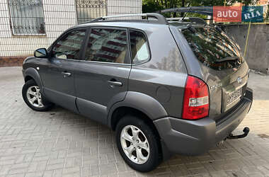 Внедорожник / Кроссовер Hyundai Tucson 2008 в 
