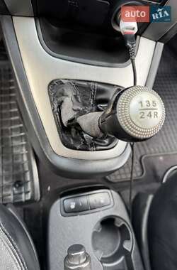 Внедорожник / Кроссовер Hyundai Tucson 2011 в 