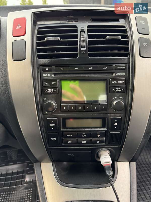 Позашляховик / Кросовер Hyundai Tucson 2011 в Києві