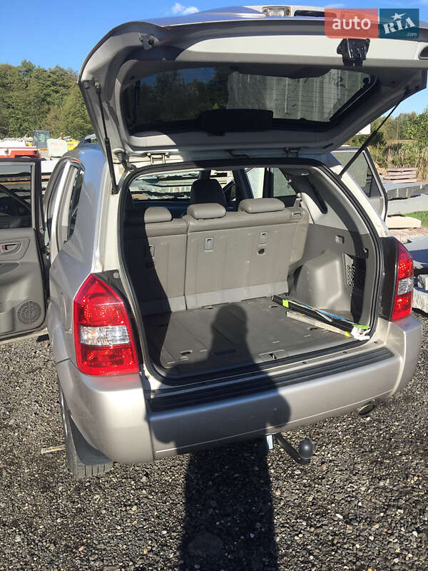 Позашляховик / Кросовер Hyundai Tucson 2005 в Черкасах