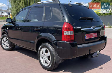 Внедорожник / Кроссовер Hyundai Tucson 2006 в 