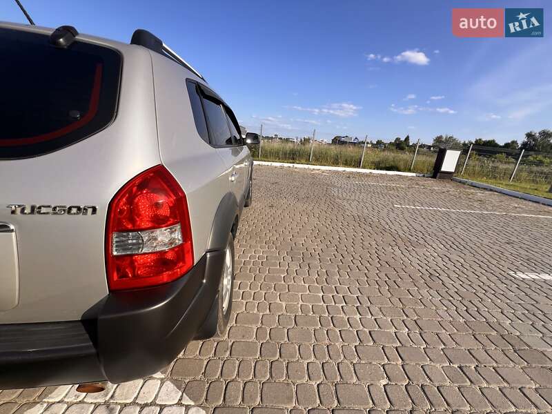 Позашляховик / Кросовер Hyundai Tucson 2008 в Львові