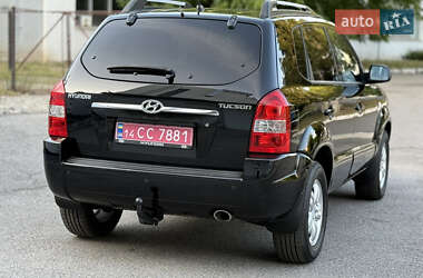 Внедорожник / Кроссовер Hyundai Tucson 2008 в 