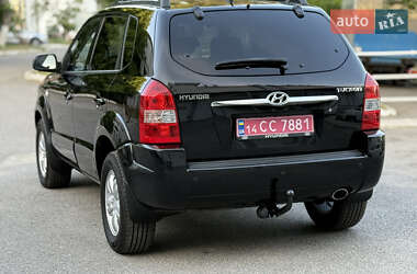 Внедорожник / Кроссовер Hyundai Tucson 2008 в 