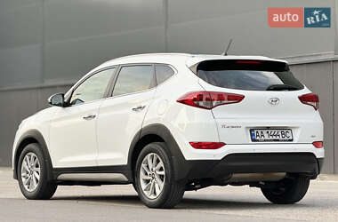 Внедорожник / Кроссовер Hyundai Tucson 2017 в 