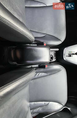 Внедорожник / Кроссовер Hyundai Tucson 2009 в 