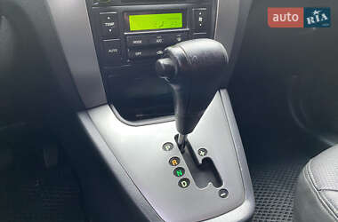 Внедорожник / Кроссовер Hyundai Tucson 2009 в 