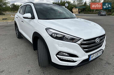 Внедорожник / Кроссовер Hyundai Tucson 2016 в 
