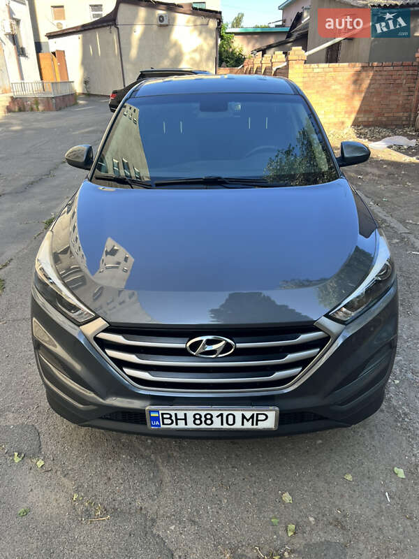 Внедорожник / Кроссовер Hyundai Tucson 2017 в 