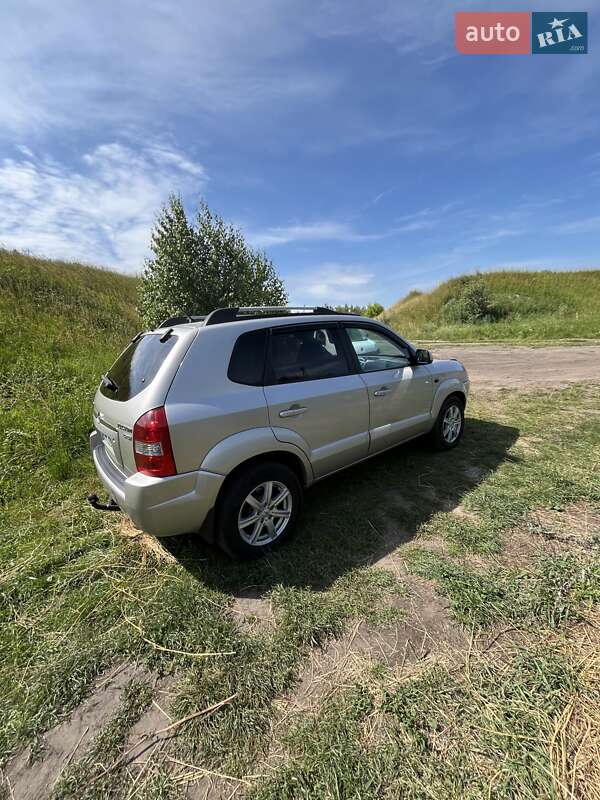 Позашляховик / Кросовер Hyundai Tucson 2007 в Житомирі