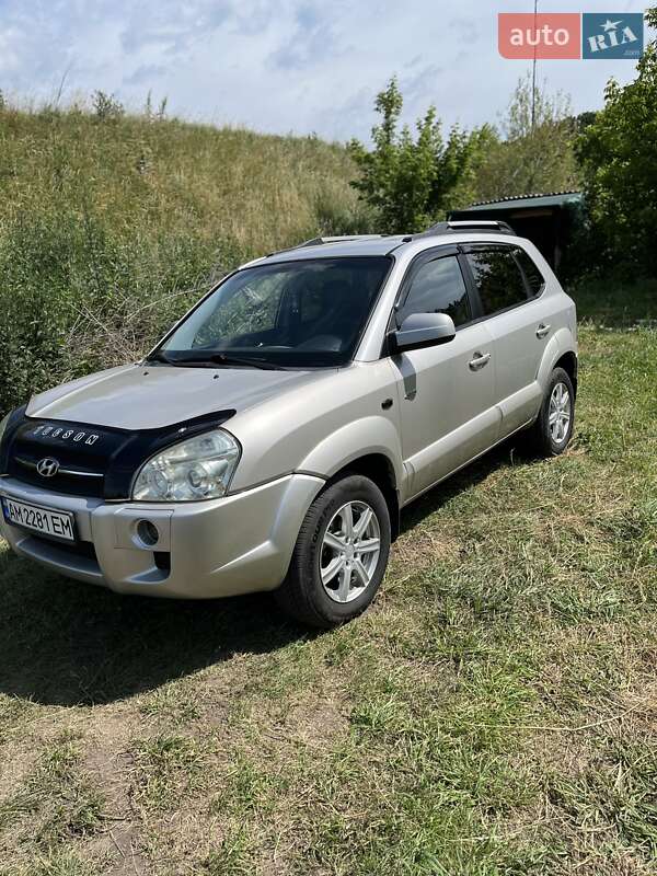 Позашляховик / Кросовер Hyundai Tucson 2007 в Житомирі