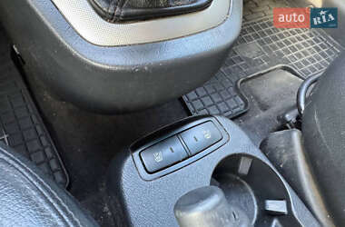 Внедорожник / Кроссовер Hyundai Tucson 2008 в 