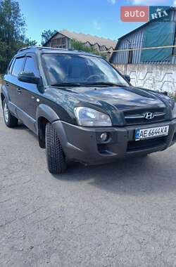 Внедорожник / Кроссовер Hyundai Tucson 2008 в 