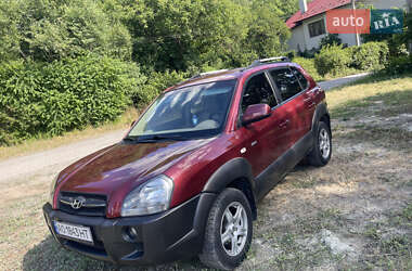 Внедорожник / Кроссовер Hyundai Tucson 2005 в 