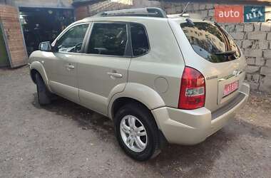 Внедорожник / Кроссовер Hyundai Tucson 2008 в 