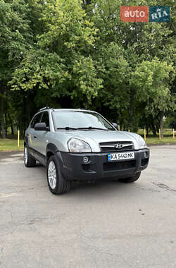Позашляховик / Кросовер Hyundai Tucson 2011 в Києві