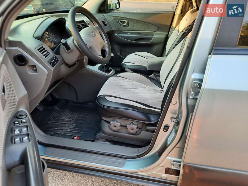 Внедорожник / Кроссовер Hyundai Tucson 2006 в Харькове