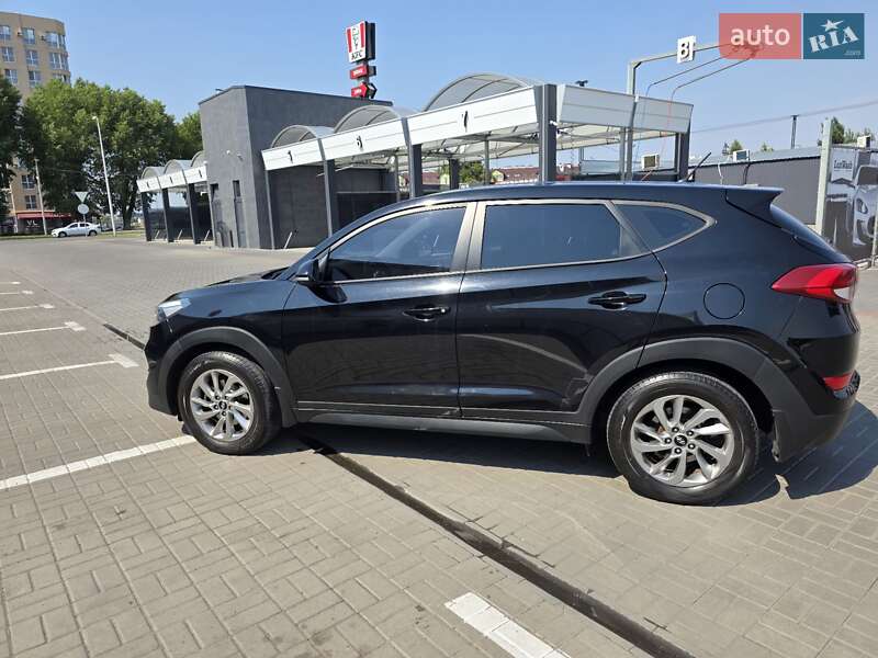 Позашляховик / Кросовер Hyundai Tucson 2016 в Софіївській Борщагівці