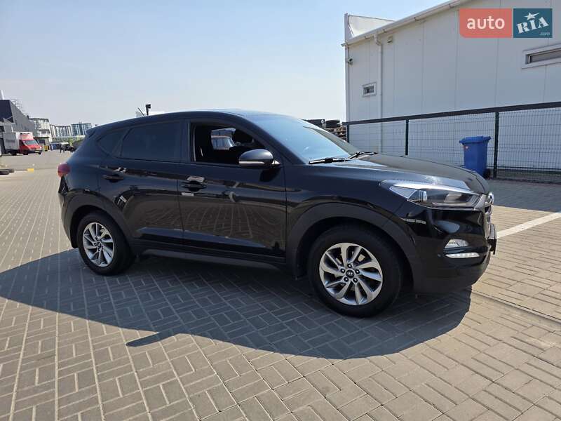 Позашляховик / Кросовер Hyundai Tucson 2016 в Софіївській Борщагівці