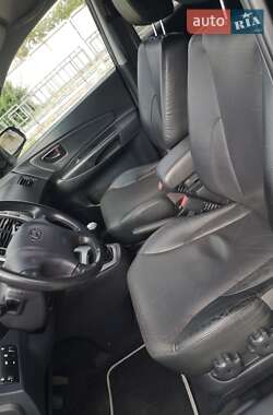 Внедорожник / Кроссовер Hyundai Tucson 2006 в 