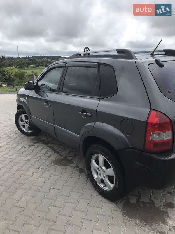Внедорожник / Кроссовер Hyundai Tucson 2007 в Шумске