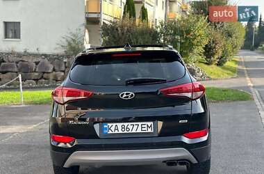 Позашляховик / Кросовер Hyundai Tucson 2016 в 