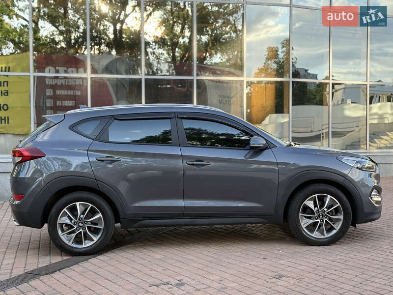 Позашляховик / Кросовер Hyundai Tucson 2017 в Одесі