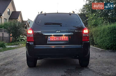 Внедорожник / Кроссовер Hyundai Tucson 2009 в 