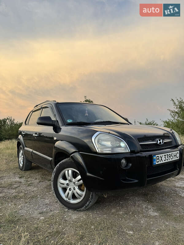 Позашляховик / Кросовер Hyundai Tucson 2008 в Ізюмі