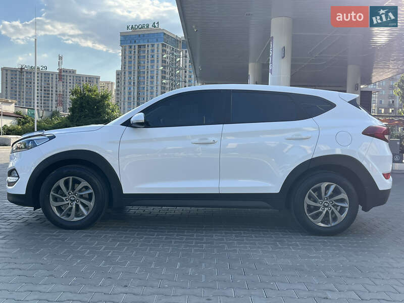 Внедорожник / Кроссовер Hyundai Tucson 2016 в Одессе