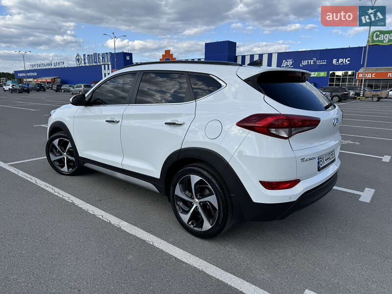 Внедорожник / Кроссовер Hyundai Tucson 2017 в Каменец-Подольском