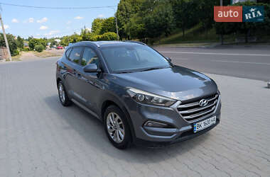 Позашляховик / Кросовер Hyundai Tucson 2016 в Рівному